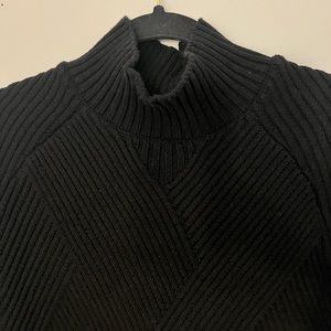 Zara Men’s Sweater size M